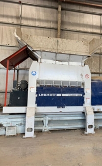 Lindner overcomes challenges to install shredder in Guernsey